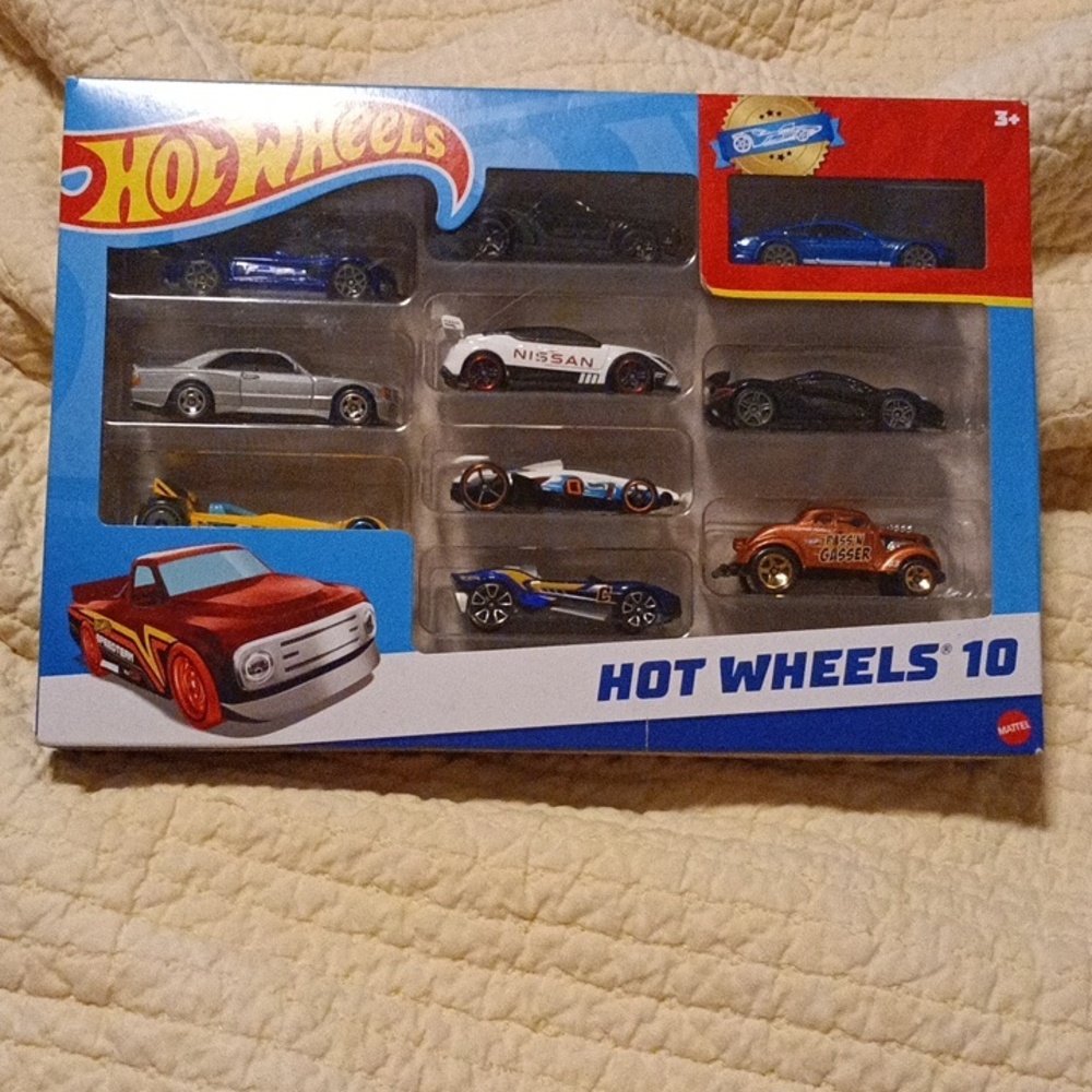 HOT WHEELS